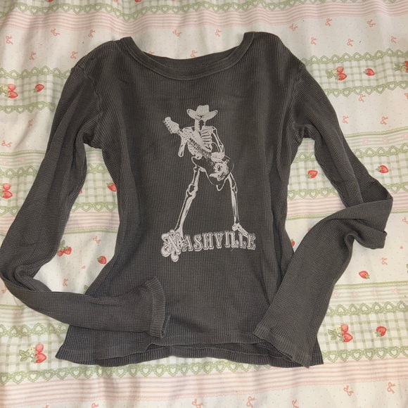 Brandy Melville Tops - Brandy Melville Charcoal Nashville Long Sleeve Tee